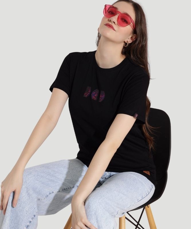 Women's Black Solid Half Sleeves Regular Fit T-Shirt